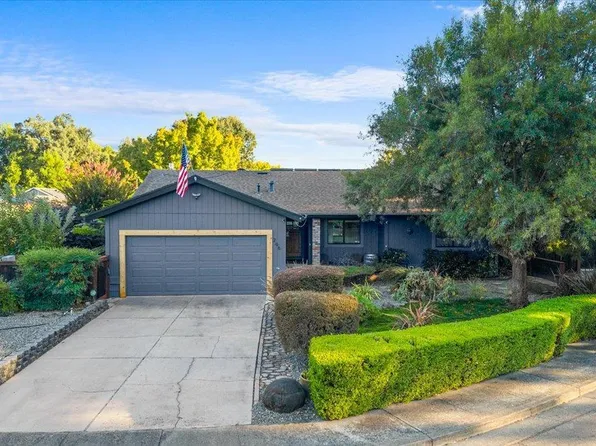 296 W Thomson Avenue, Boyes Hot Springs, CA 95476