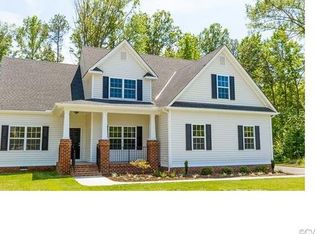 125 Giddy Up Ln, Ashland, VA 23005