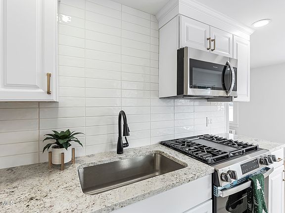 3rd image of 9 Michigan Avenue