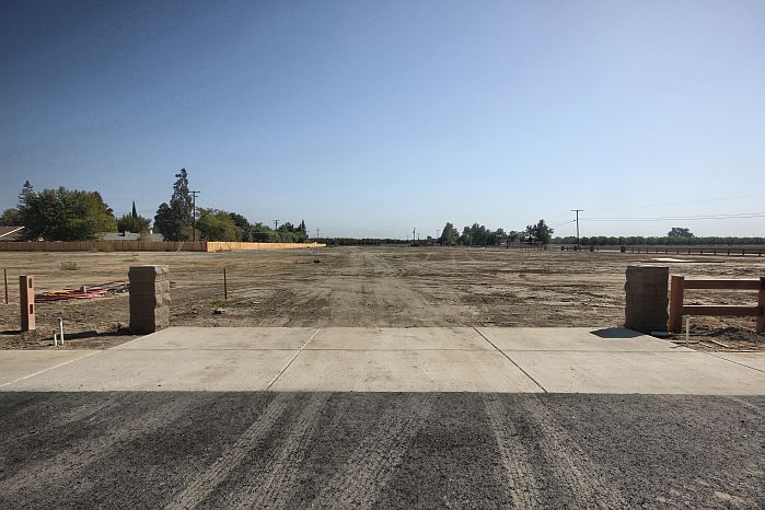 1st image of 12453 Sierra View Ave