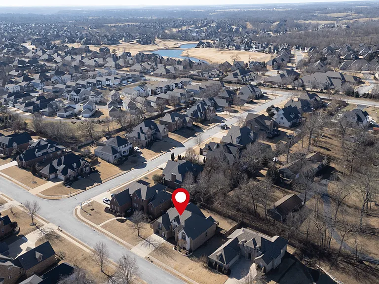 5106 S Sloan Cir — Photo 42