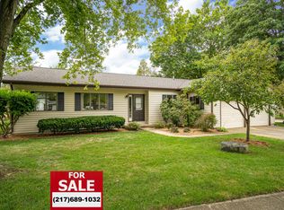 2015 Barberry Cir, Champaign, IL 61821