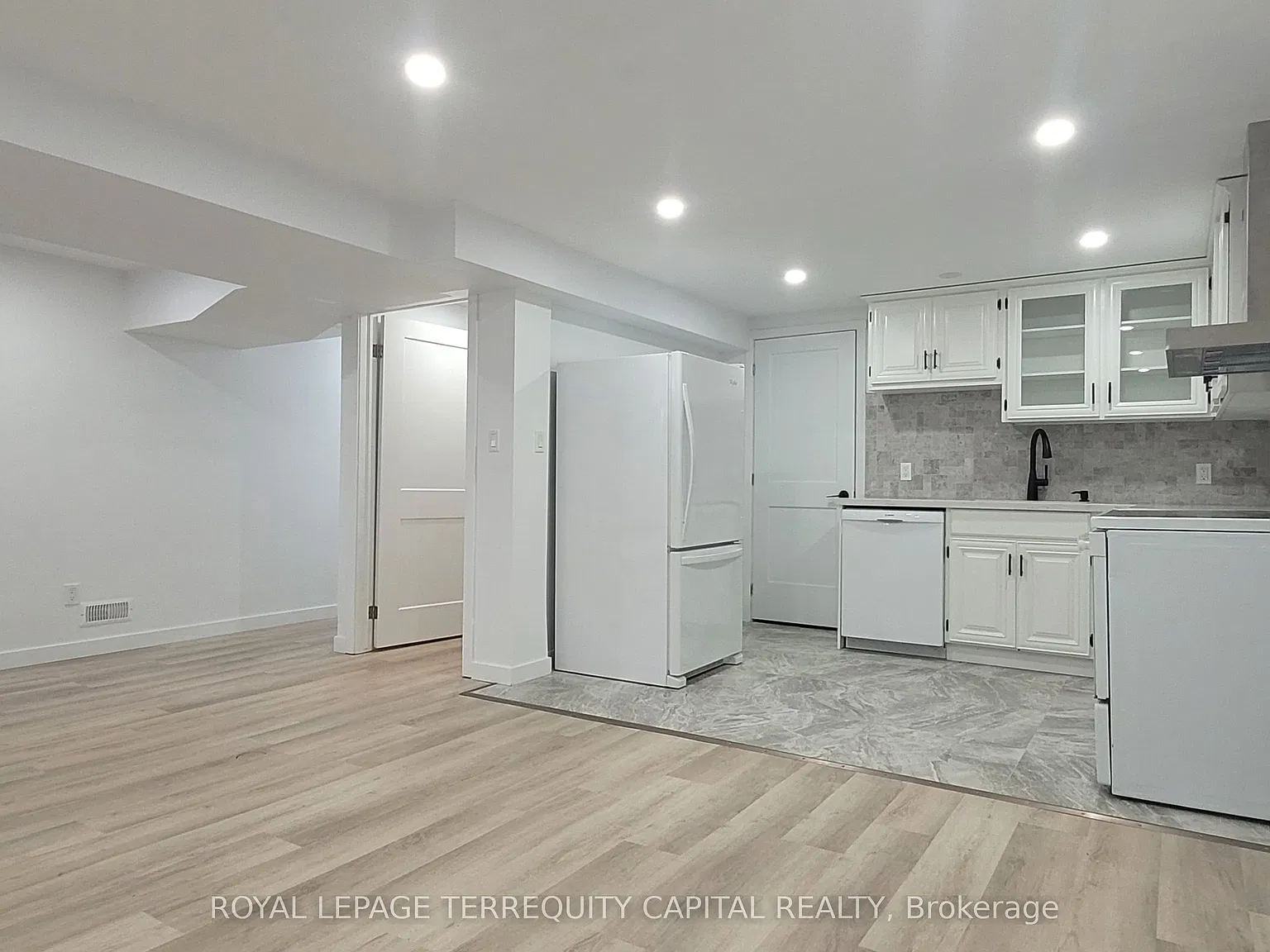 2 bed, $1,650 — Photo 2
