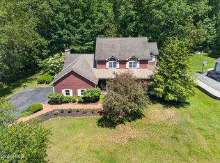 13 Hearthstone Drive, Gansevoort, NY 12831