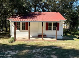 319 Range Ave, Philadelphia, MS 39350