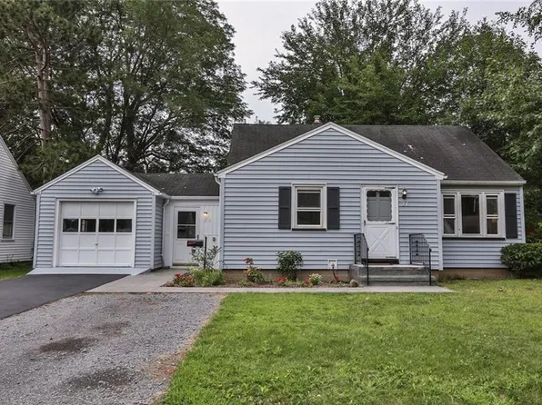 21 Legion Cir, Rochester, NY 14616