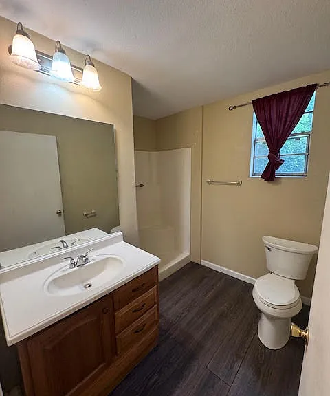 4415 Lynx Ave — Photo 6