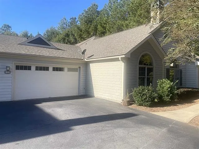 142 Edgewood Ct