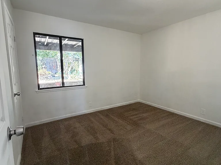 2617 Mirador Dr — Photo 9