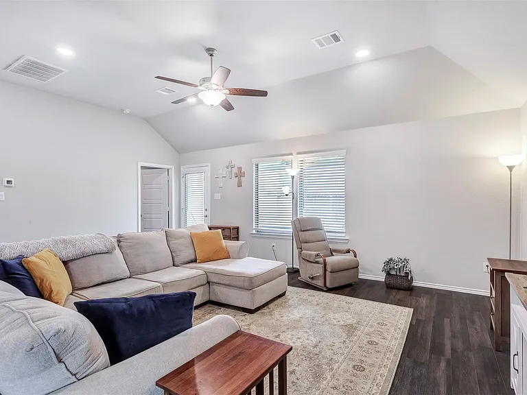 19242 Red Cascade Ct — Photo 11