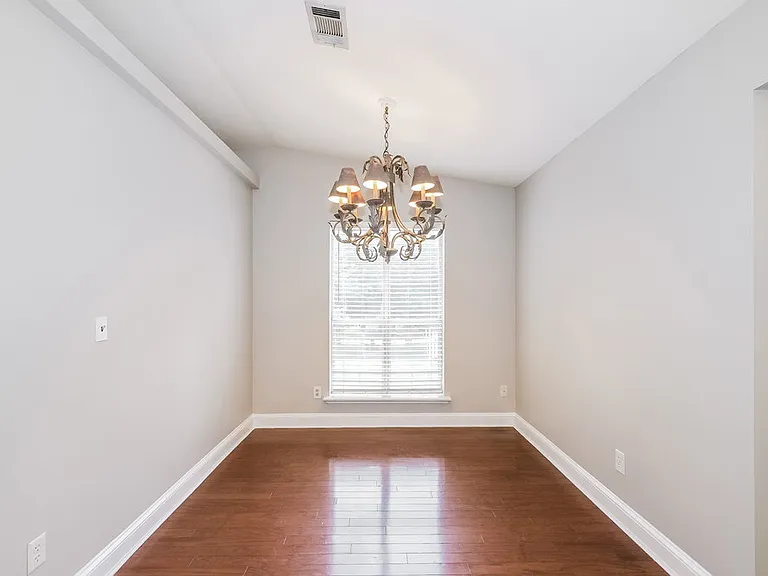 831 Jefferson Dr SW — Photo 6