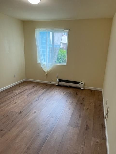1st image of 869 Geneva Ave #A