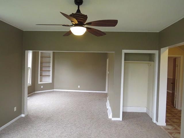 2nd image of 908 1st St SE