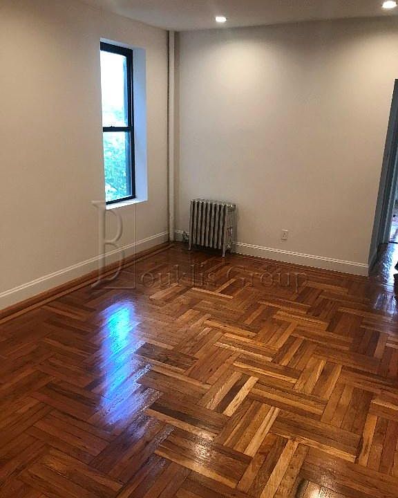 1st image of 2721 23rd St APT 3C