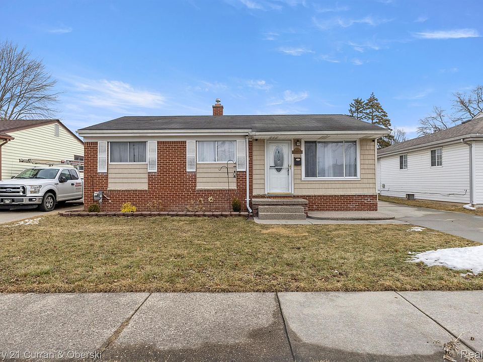 1st image of 22609 Avon St