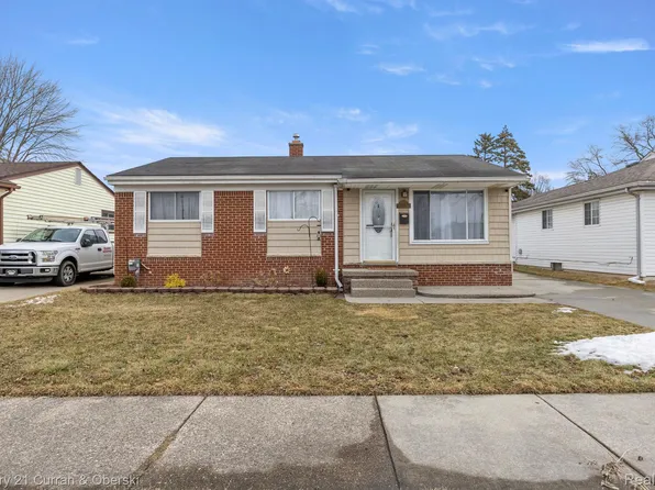 22609 Avon St, Saint Clair Shores, MI 48082