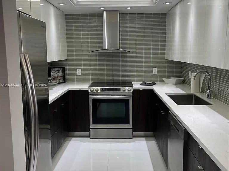 2500 Parkview Dr #1405 — Photo 7