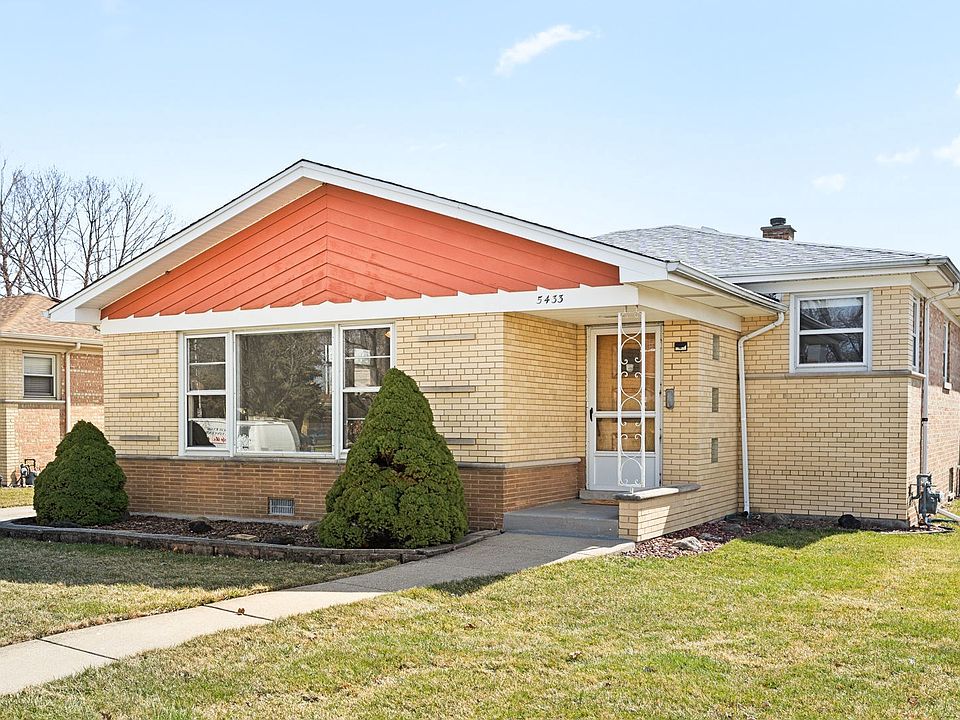 Oak Lawn Brick 2 step ranch