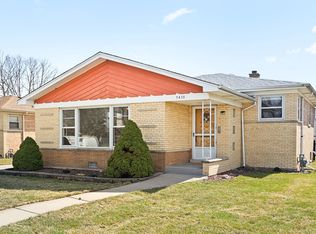 5433 W 99th St, Oak Lawn, IL 60453