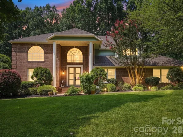 8909 Abberley Ct, Huntersville, NC 28078