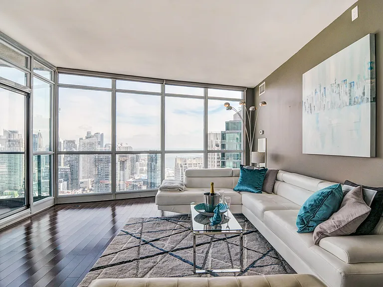 219 Fort York Blvd #LPH3702 — Photo 20