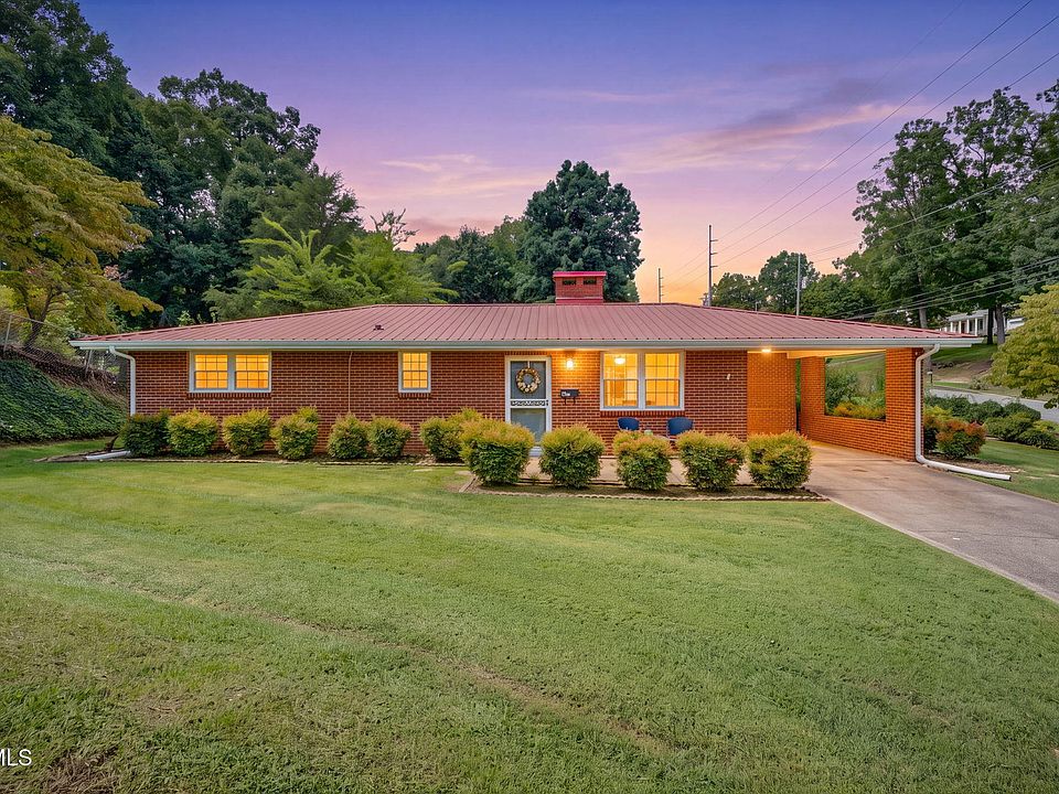 1st image of 100 Hickory Dr