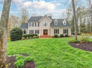 12803 Trenadier Cir, Midlothian, VA 23113