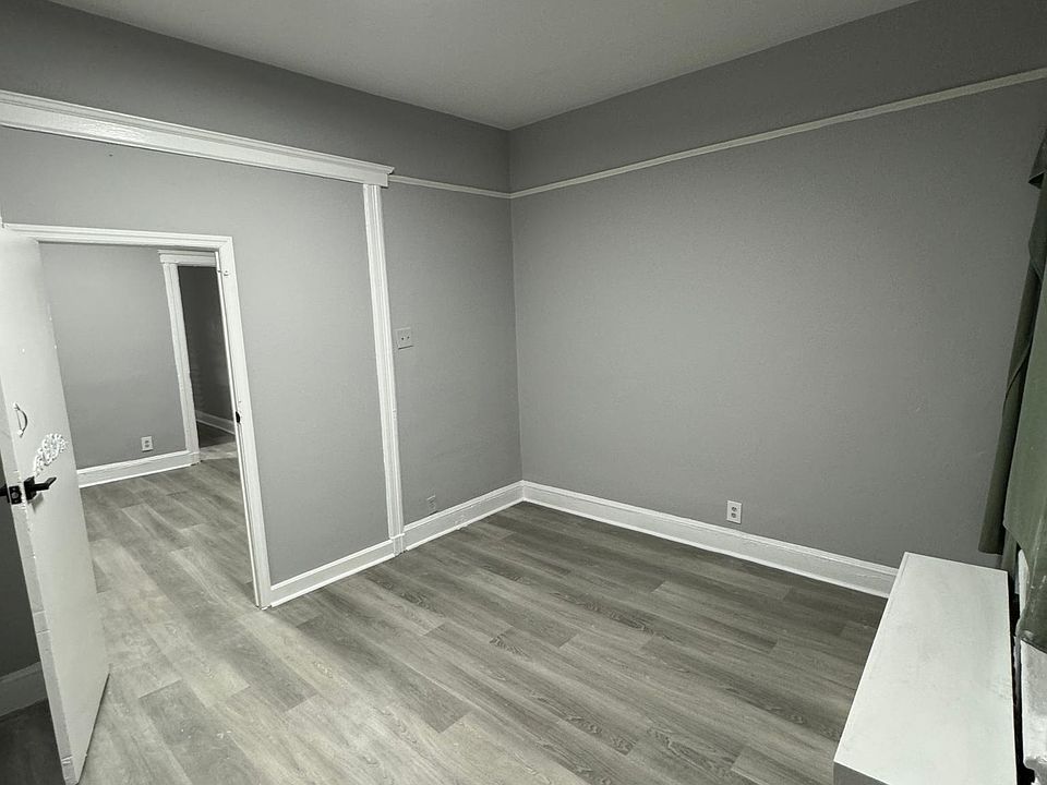 Bedroom #1