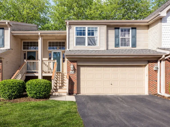 113 Meredith Ln #10-3, Streamwood, IL 60107
