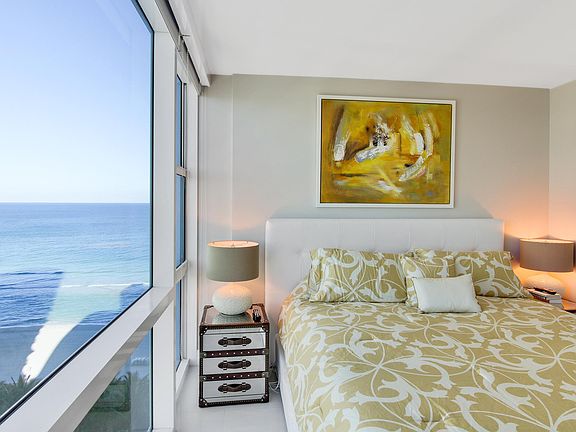 4th image of 6801 Collins Ave #1207