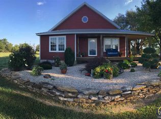 956 25th Rd, Lebo, KS 66856