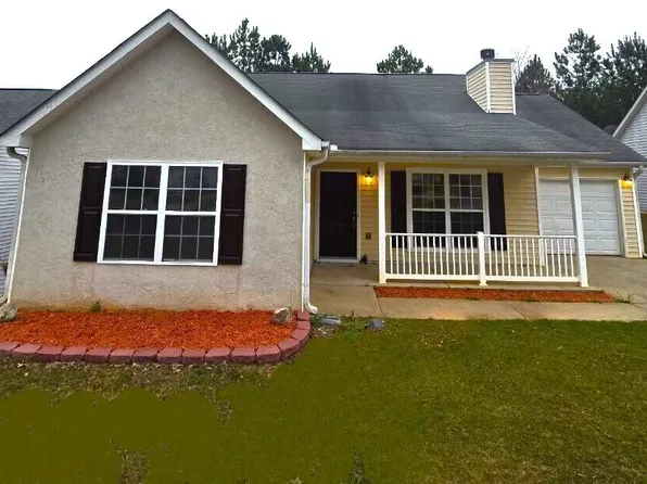 106 Meadow Ct, Fairburn, GA 30213