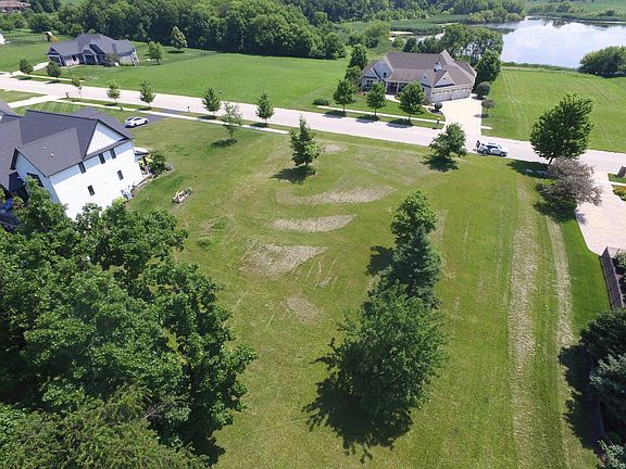 5th image of 7555 Fairway Dr