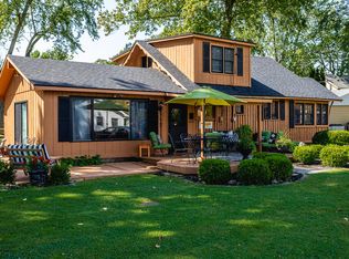 4397 Shady Dr, Manitou Beach, MI 49253