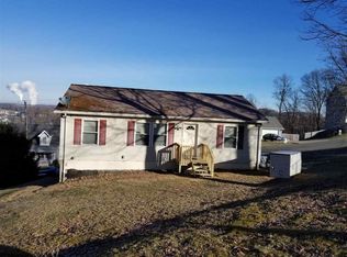266 Eastgate Dr, Morgantown, WV 26508