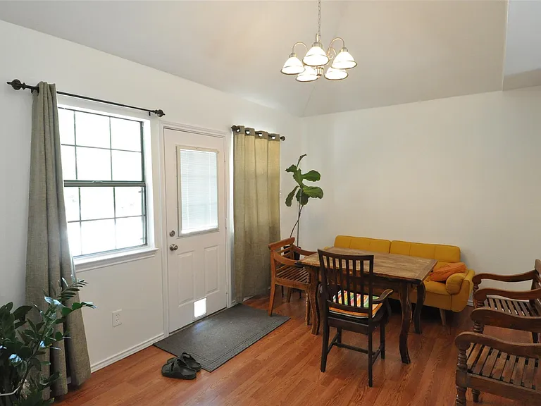 9902 Talleyran Dr — Photo 6