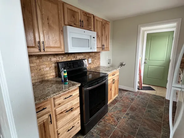 8 G St SE, Ephrata, WA 98823