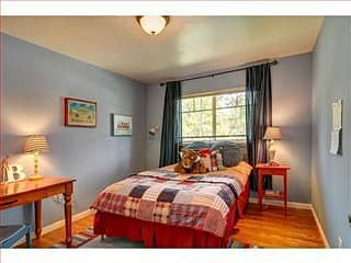 1st image of 129 Lansberry Ct