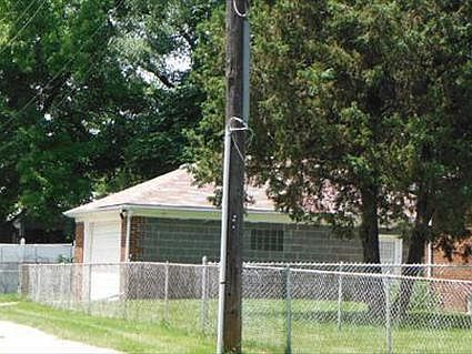 2nd image of 17533 Freeland St