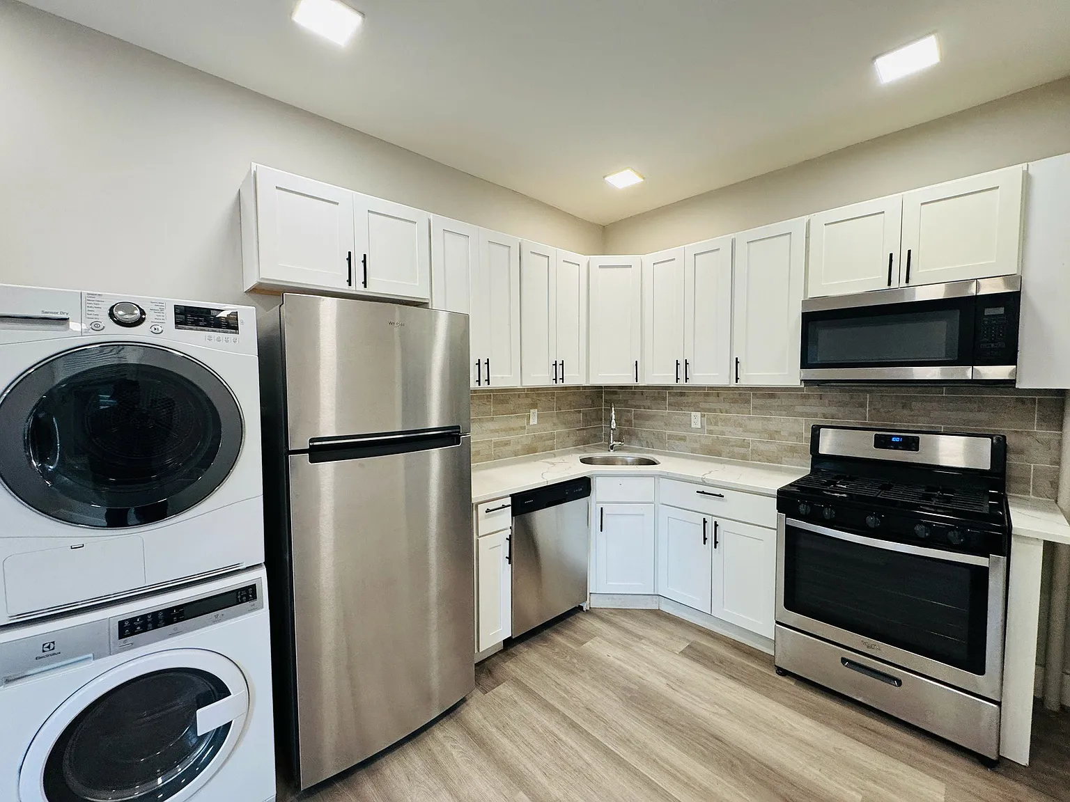 518 Central Ave — Photo 1