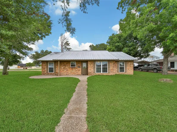 32242 Robin Ln, Waller, TX 77484