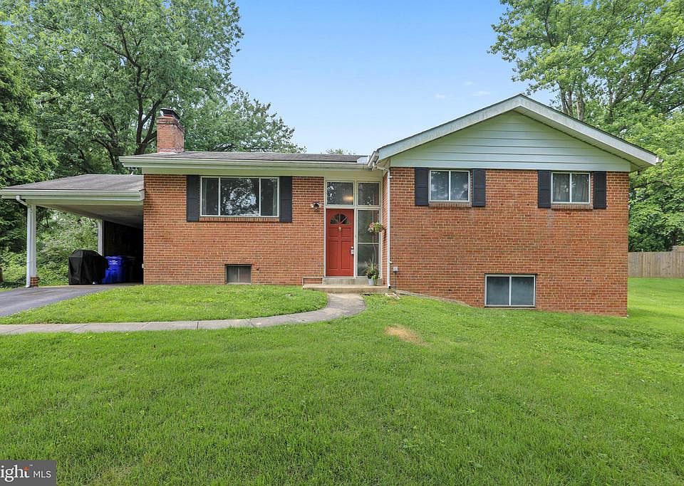 1st image of 14528 Dowling Dr