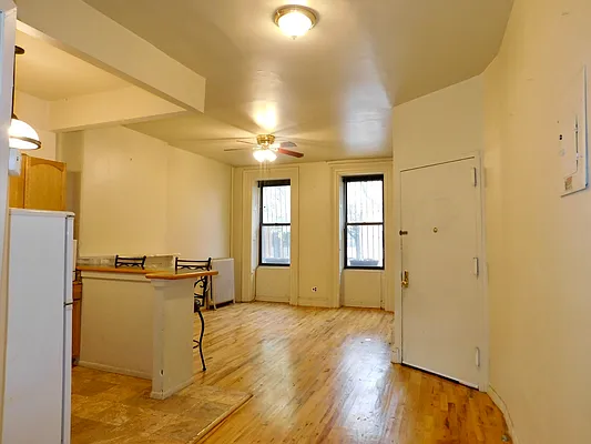 Rented by Compass | media 10