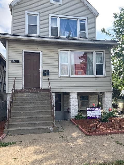 1st image of 10423 S Avenue M #2