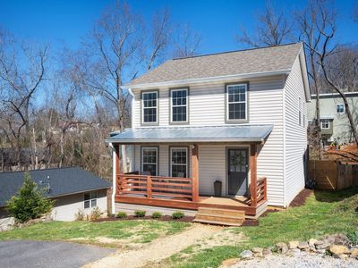 10 Peace St, Asheville, NC, 28806