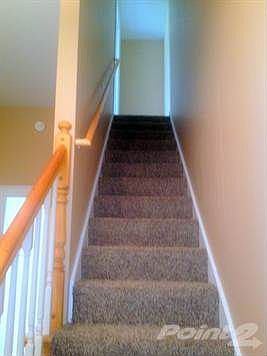 Open Staircase leading to upper level/Pr