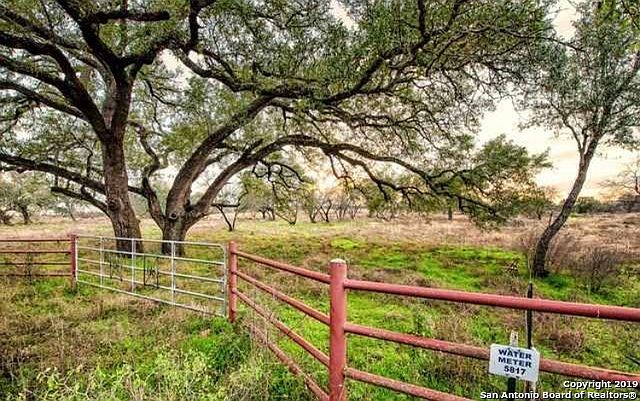 2nd image of 1890 County Road 2863