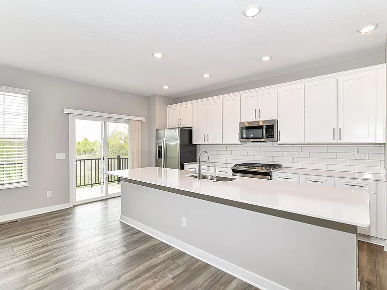 6924 Sunstone Pl — Photo 4