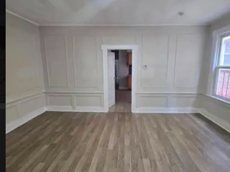 81 Montgomery Ave #2F — Photo 6
