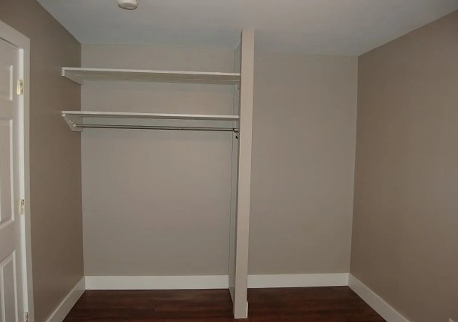 2 BR Duplex on Governor Street Available Fall 2026! — Photo 3